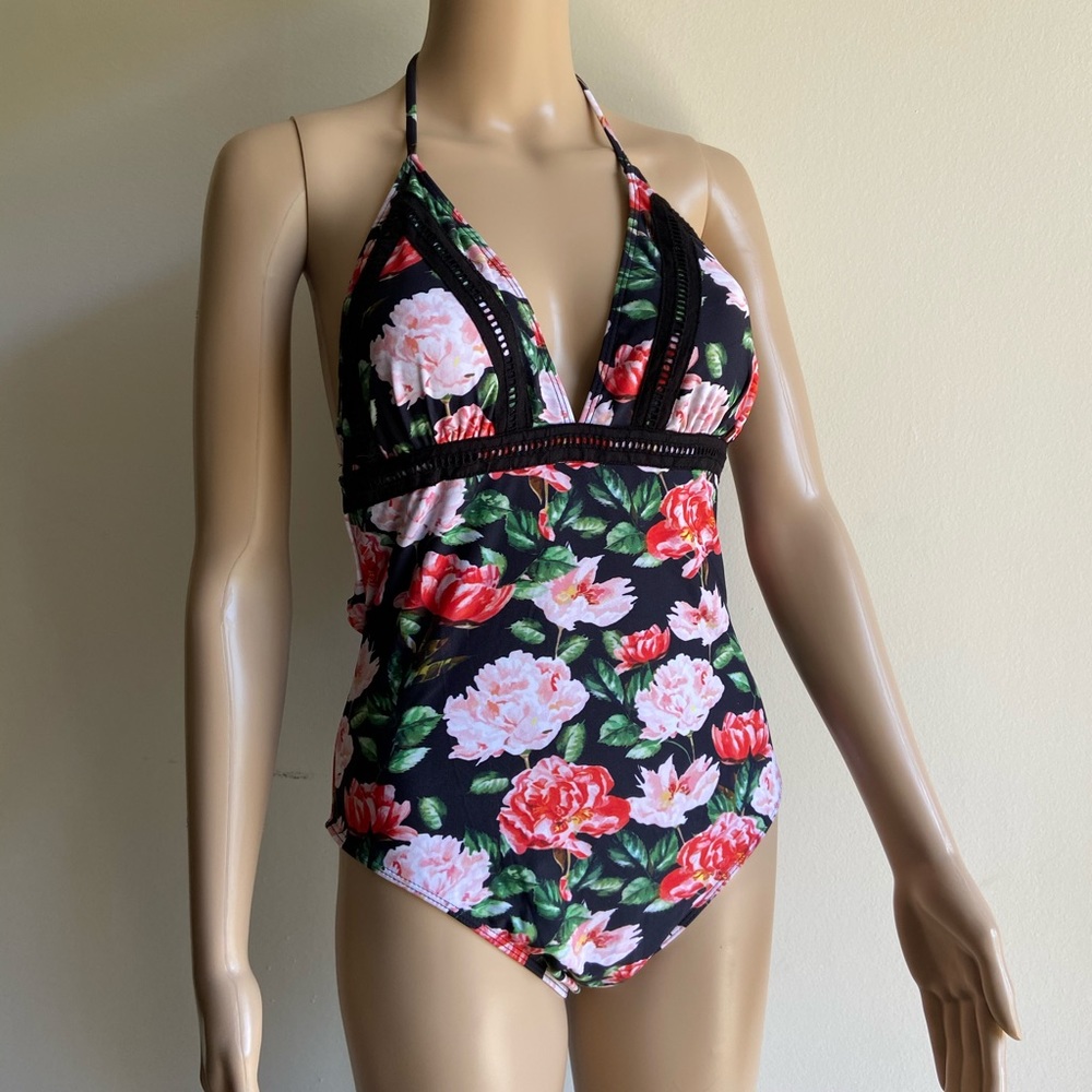 Cupshe swimsuit